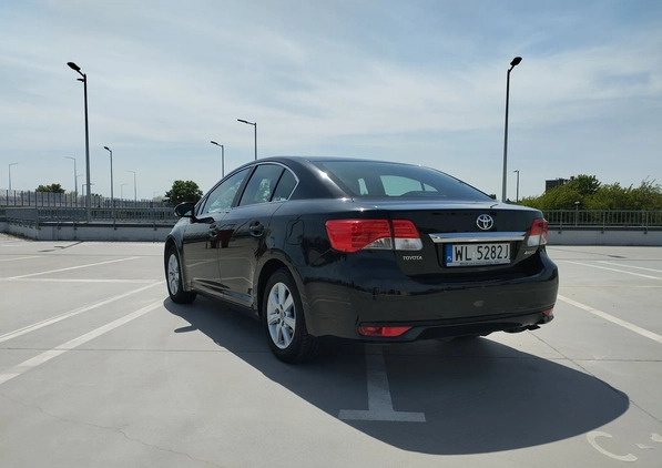 Toyota Avensis cena 43900 przebieg: 182650, rok produkcji 2014 z Legionowo małe 191